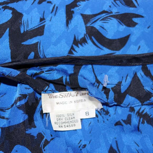 The Silk Farm Silk Blue Black Floral Long Sleeve Blouse Size:8 ( vintage) - Picture 2 of 4